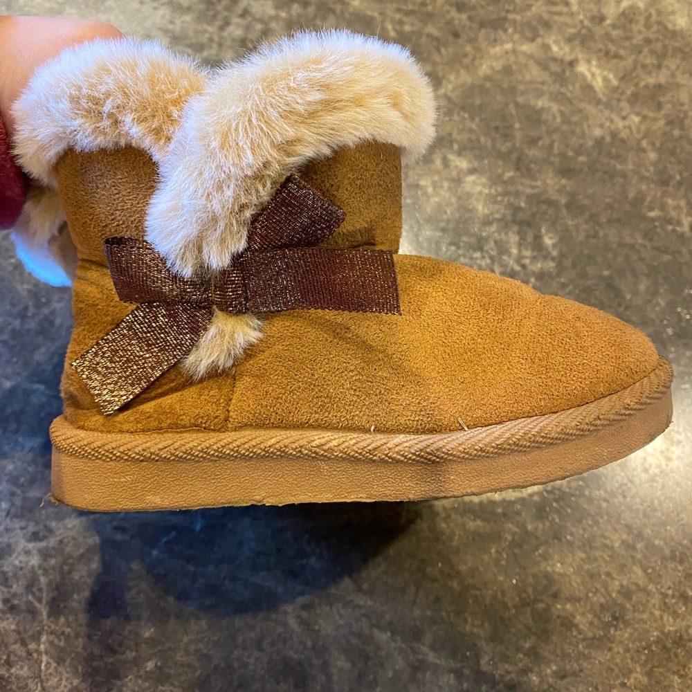 First Steps Cozy Tan Fur-Lined Kids Boots